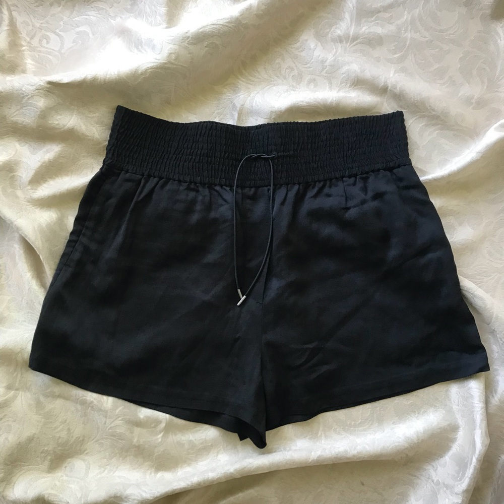 ACNE STUDIOS MIDI SHORT, NEVER WORN.